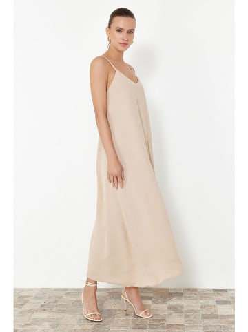 trendyol Kleid in Rosé