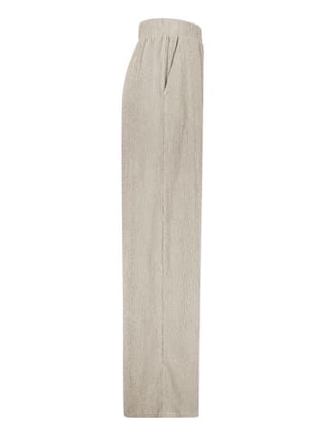 Sublevel Hose in Creme