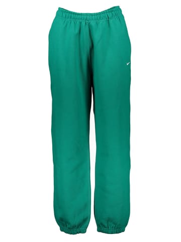 Nike Sweathose "NRG" in Grün