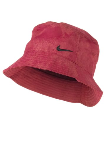 Nike Hut in Rot