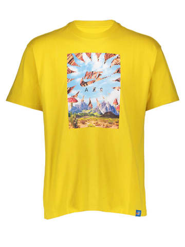 Nike Shirt "Mountains" in Gelb