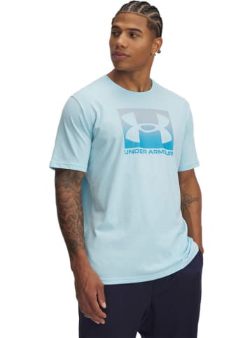 Under Armour Shirt in Hellblau