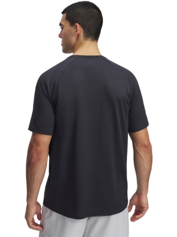 Under Armour Trainingsshirt in Schwarz