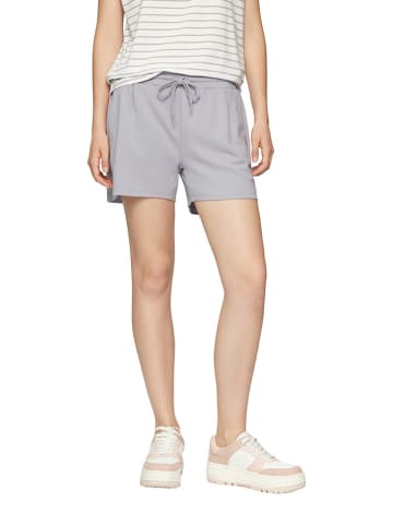 QS by s.Oliver Shorts in Grau