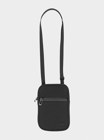 4F Umhängetasche in Schwarz - (B)21 x (H)16 x (T)5 cm
