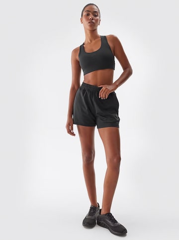 4F Trainingsshorts in Schwarz