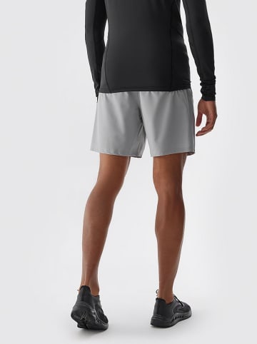 4F Trainingsshorts in Grau