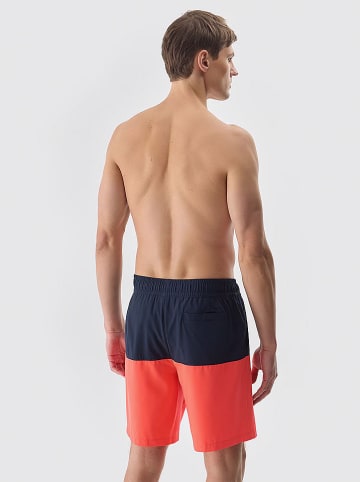 4F Badeshorts in Schwarz/ Koralle