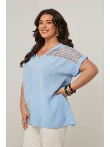 Curvy Lady Blouse lichtblauw