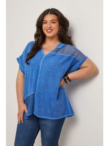 Curvy Lady Bluzka w kolorze niebieskim