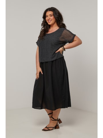 Curvy Lady Kleid in Schwarz