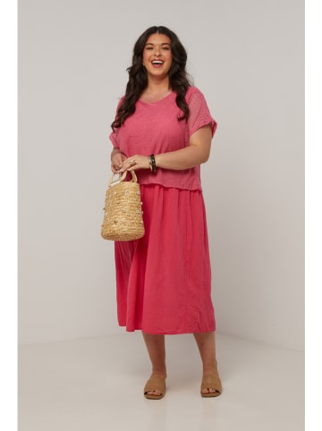 Curvy Lady Sukienka w kolorze jasnoróżowym