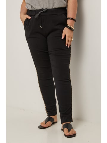 Curvy Lady Hose in Schwarz