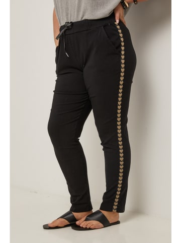 Curvy Lady Hose in Schwarz