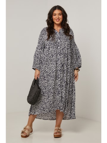 Curvy Lady Kleid in Dunkelblau