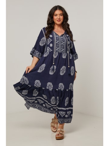 Curvy Lady Jurk donkerblauw