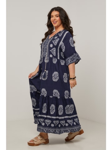 Curvy Lady Jurk donkerblauw