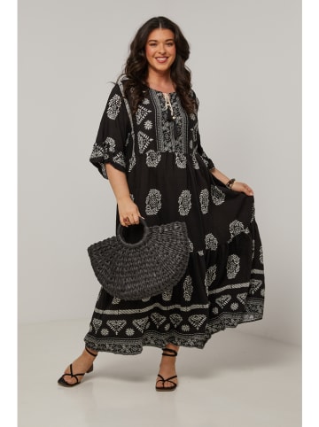Curvy Lady Jurk zwart