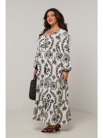 Curvy Lady Kleid in Creme