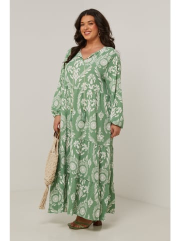 Curvy Lady Kleid in Grün