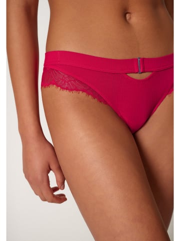 Skiny Slip in Rot