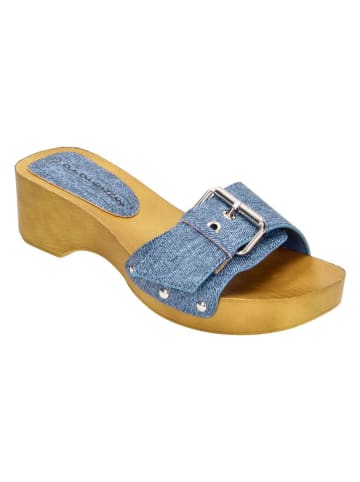 Claudia Ghizzani Pantoletten in Hellblau