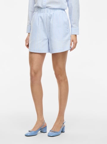 Vila Shorts in Hellblau/ Weiß