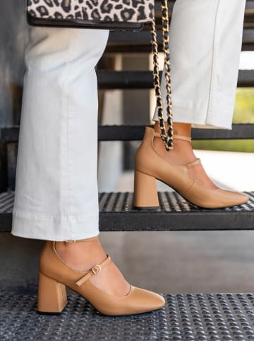 Bellucci Spangenpumps in Hellbraun