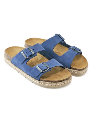 Mandel Leder-Pantoletten in Blau