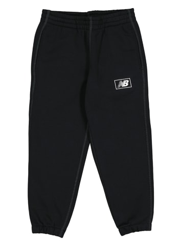New Balance Sweathose "Essentials" in Schwarz