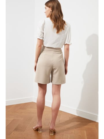 trendyol Bermudas in Sand