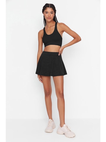 trendyol Hosenrock in Schwarz