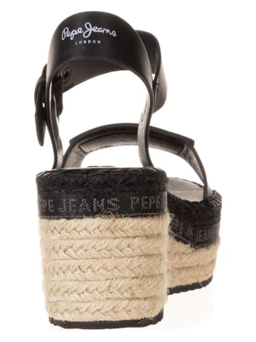 Pepe Jeans FOOTWEAR Sandały w kolorze czarnym na koturnie