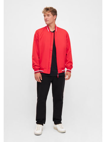 Derbe Funktionasjacke in Rot