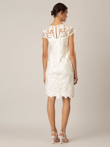APART Kleid in Weiß