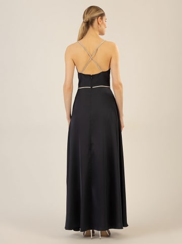 APART Kleid in Schwarz