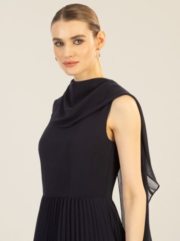 APART Kleid in Dunkelblau