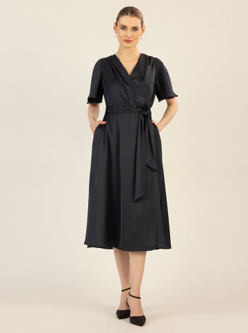 APART Kleid in Schwarz