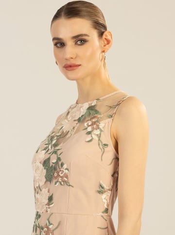 APART Kleid in Beige