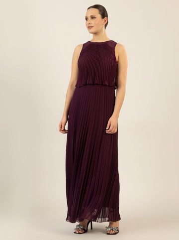APART Plisseekleid in Aubergine