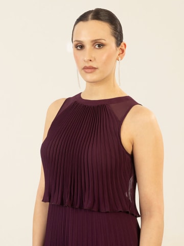 APART Plisseekleid in Aubergine