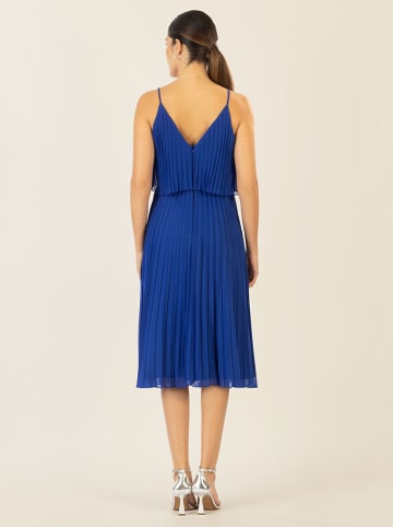 APART Plisseekleid in Blau
