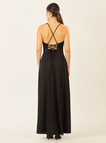 APART Kleid in Schwarz