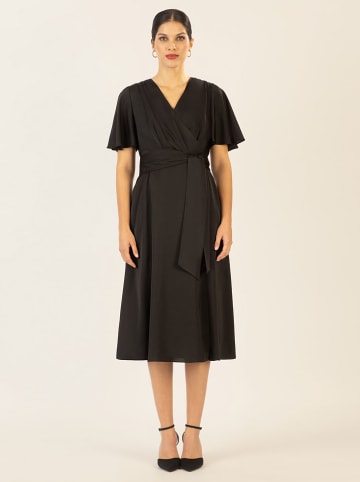 APART Kleid in Schwarz