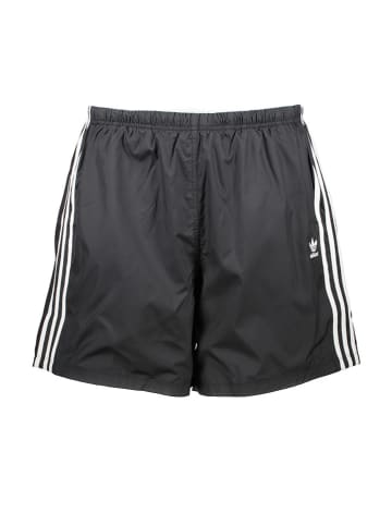 adidas Trainingsshorts in Schwarz