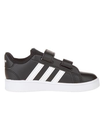 adidas Sneakers in Schwarz