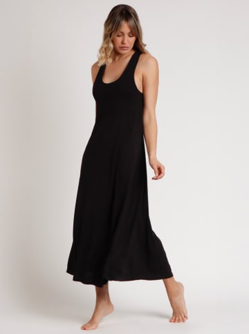 admas Kleid in Schwarz