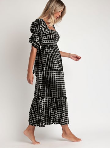 admas Kleid in Schwarz
