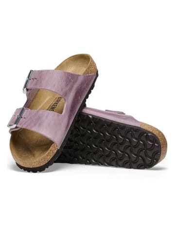 Birkenstock Skórzane klapki "Arizona" w kolorze lawendowym