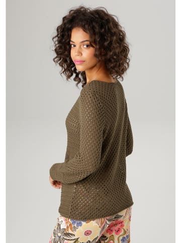 Aniston Pullover in Braun